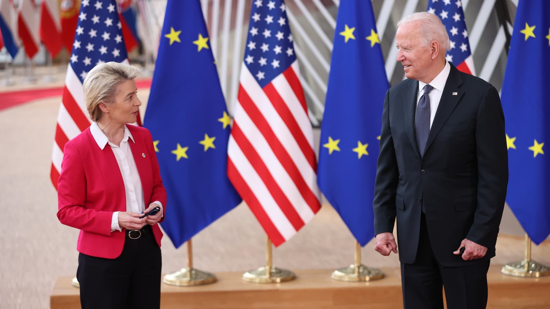 Joe Biden unterzeichnet Vertrag für Datenübermittlung zwischen USA und EU