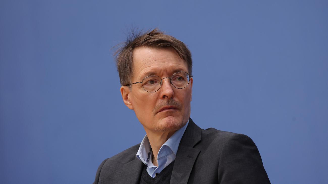 Karl Lauterbach warnt vor KI-Angeboten in der Medizin