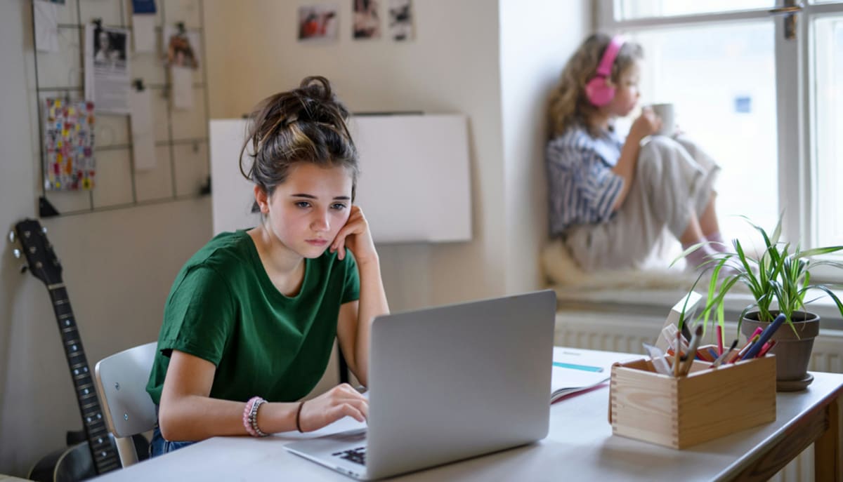Freiburg soll Hardware-Beschaffung für Schulen nicht kantonal regeln