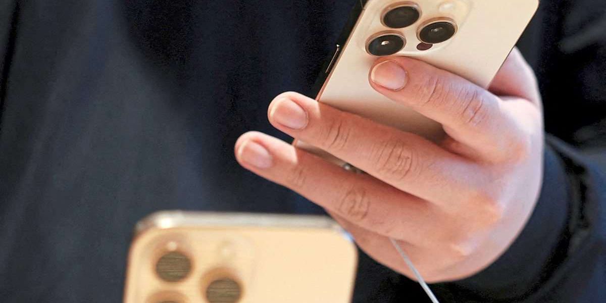 Apple wartet für iPhone-Produktion in den USA auf «Roboterarmee»